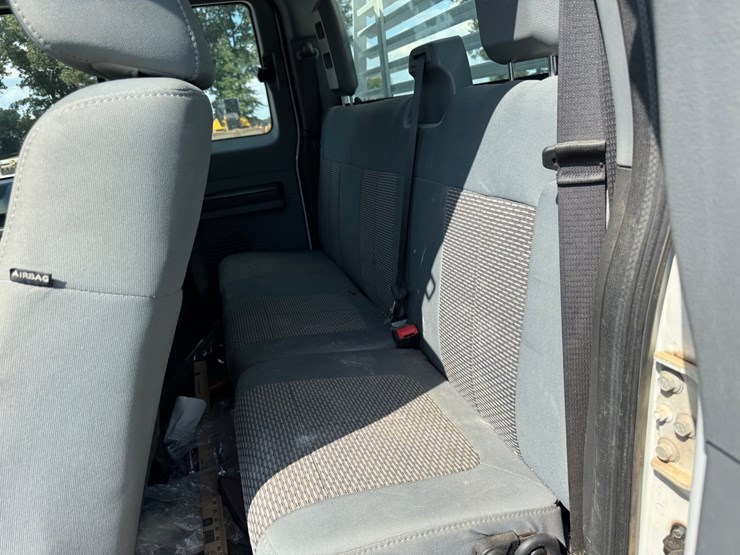2011-ford-f250-image-16