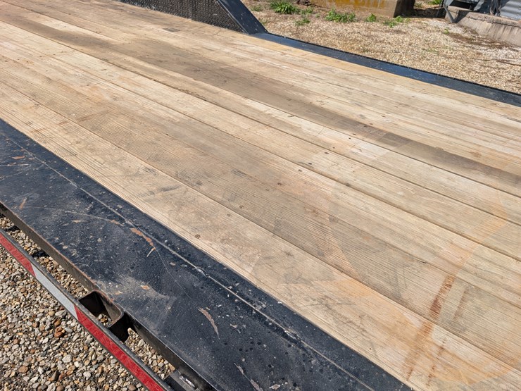 24’-tandem-axle-trailer-image-29