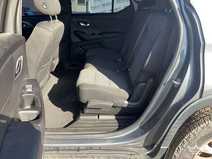 2018-chevrolet-traverse-image-22