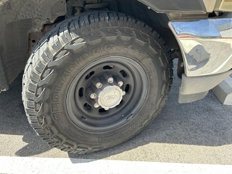2001-ford-f250-image-13
