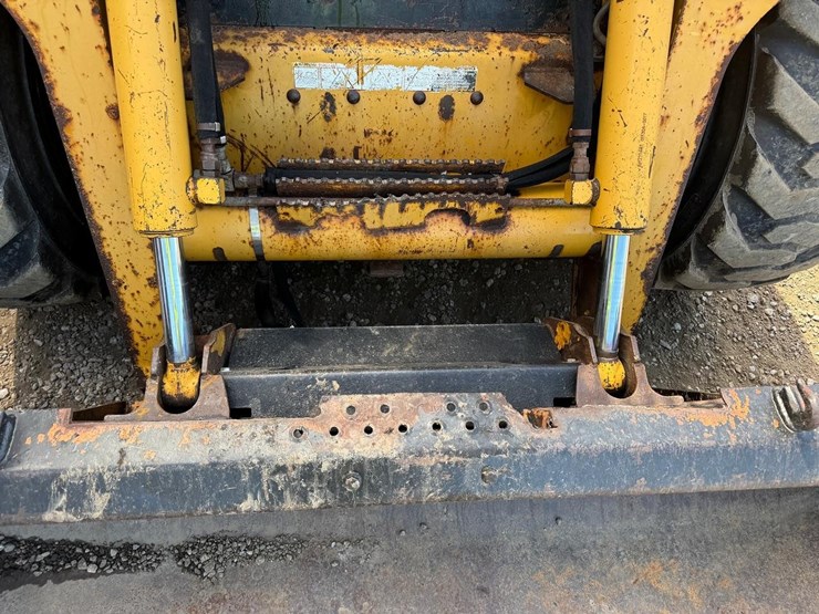 2004-john-deere-280-image-11