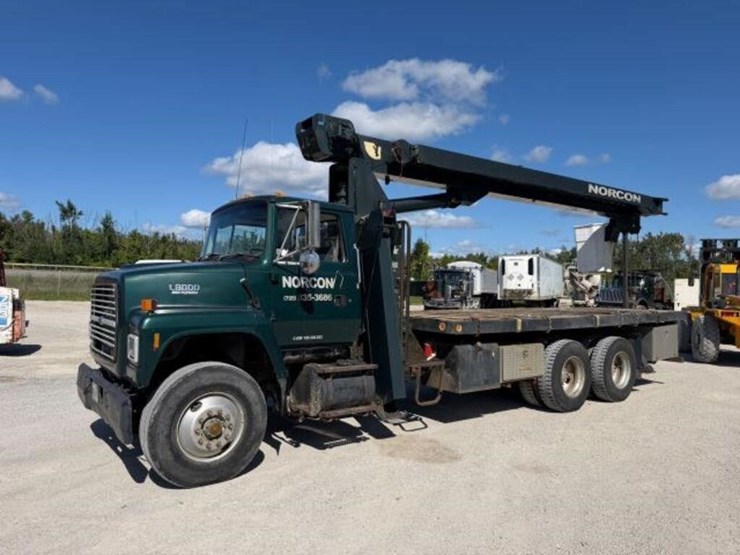 1993-ford-l8000-image-1