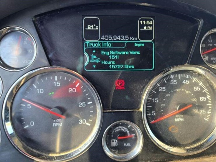 2016-kenworth-t880-image-17