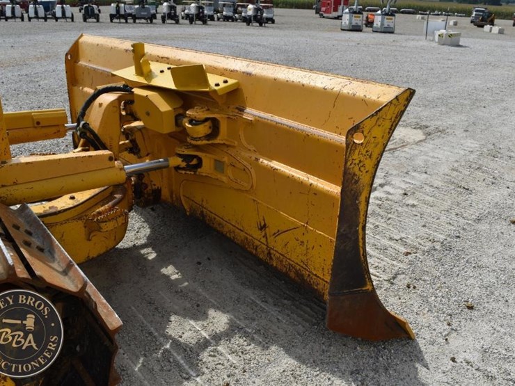 2018-komatsu-d51pxi-24-image-22