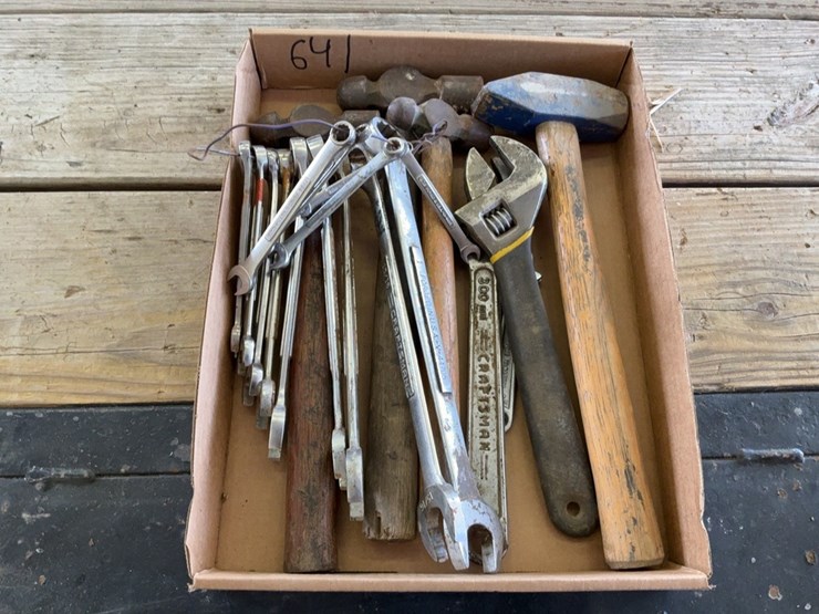 craftsman-standard-combination-wrench-set,-adjustable-wrenches,-and-hammers-image-1