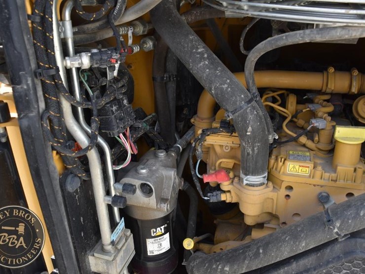 2024-caterpillar-255-image-40