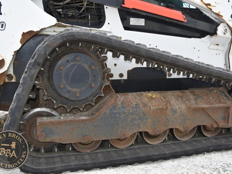 2016-bobcat-t770-image-42
