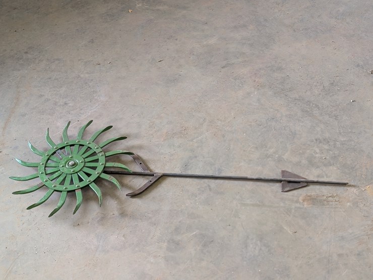 hand-crafted-steel-flower-decor-image-2