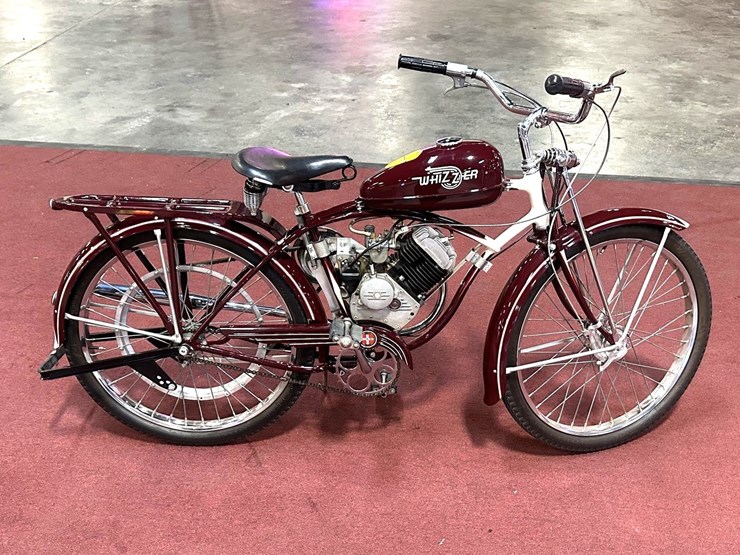 #1080-•-offered-at-no-reserve-|-1949-whizzer-schwinn-motorized-bicycle-image-6
