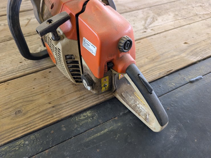 stihl-ms-270-chainsaw-image-4