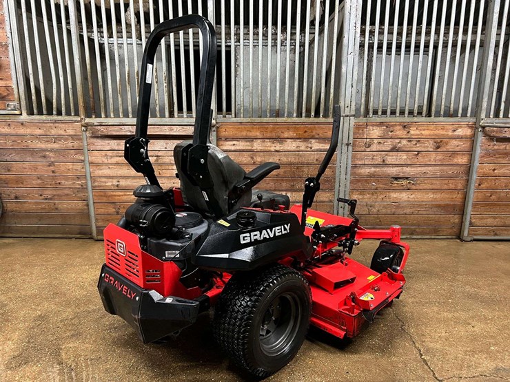 2019-gravely-proturn-60-image-3