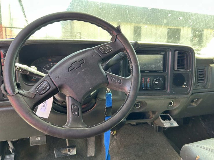 2007-chevrolet-silverado-2500-image-9
