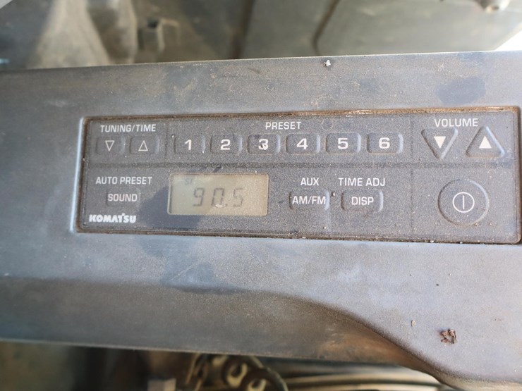 komatsu-pc138us-lc-image-38