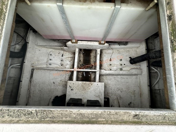 1984-custom-trailer-image-16