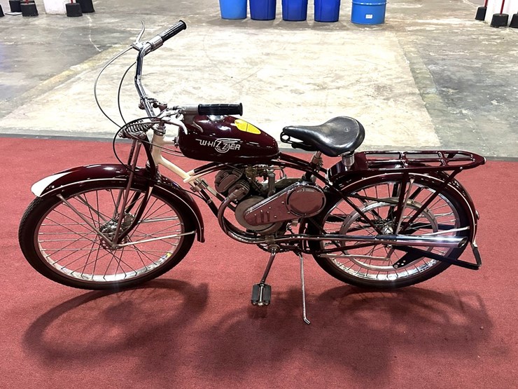 #1080-•-offered-at-no-reserve-|-1949-whizzer-schwinn-motorized-bicycle-image-1