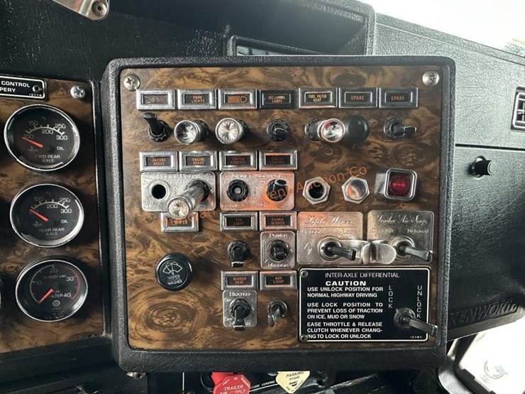 1995-kenworth-w900-image-57