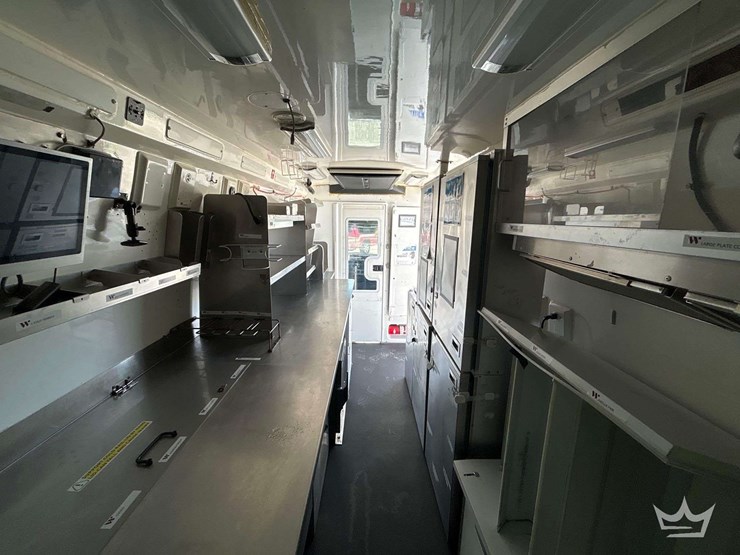 2010-mercedes-benz-sprinter-4500-image-26