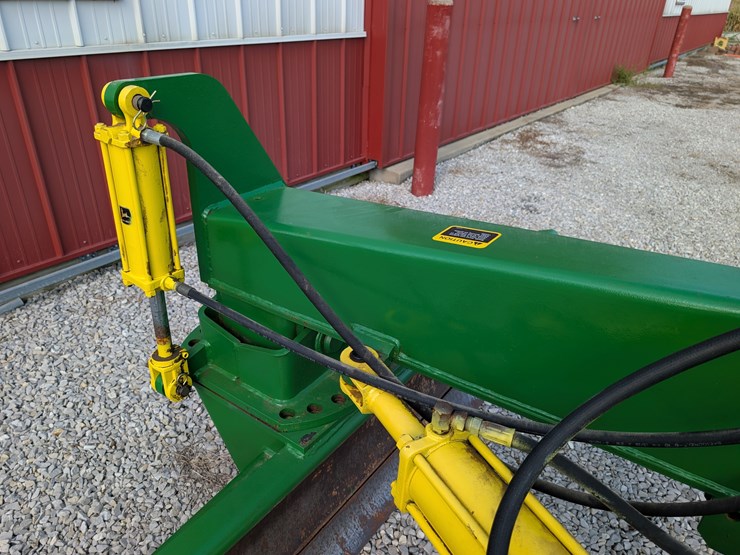 john-deere-155-image-24