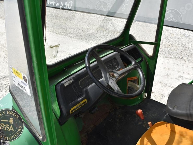 john-deere-gator-image-11