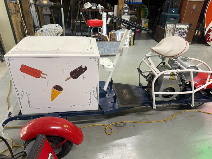 #1086-•-1954-cushman-borden-ice-cream-delivery-bike-–-fully-restored-image-17