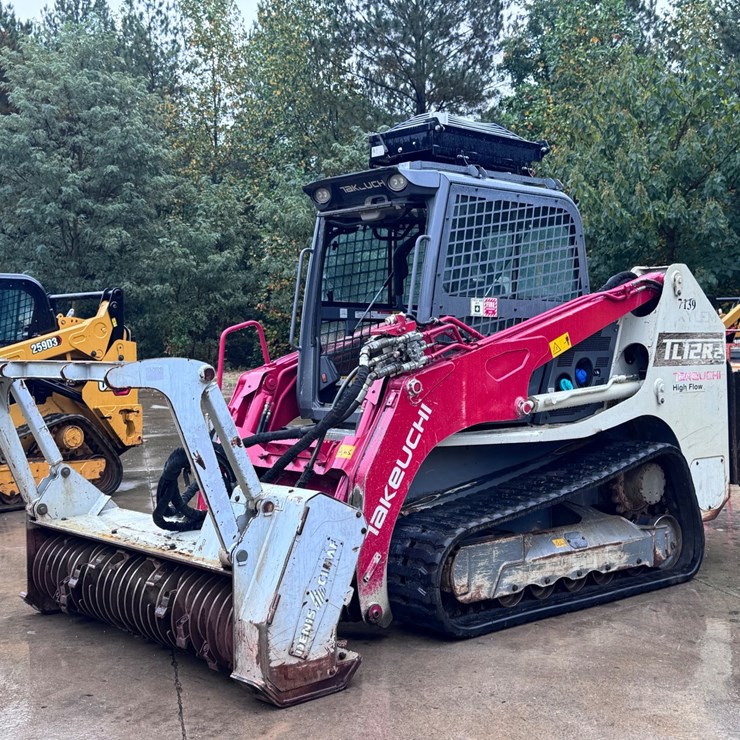 2022 TAKEUCHI TL12R2