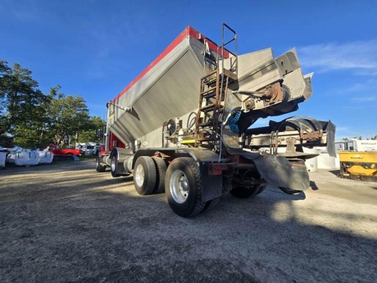2016-kenworth-t880-image-7