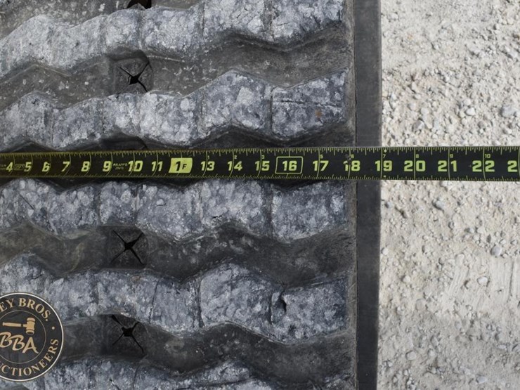 deere-333g-image-32