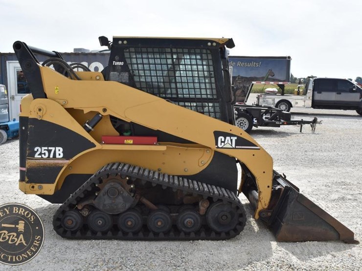 2004-caterpillar-257b-image-7