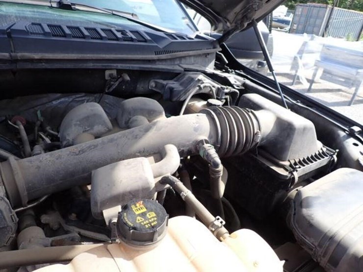 2018-ford-f150-xlt-image-65