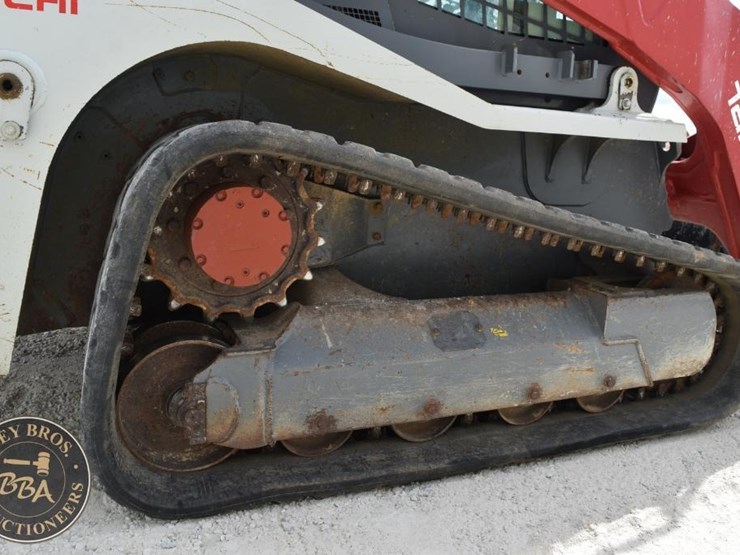 2022-takeuchi-tl10v2-image-42