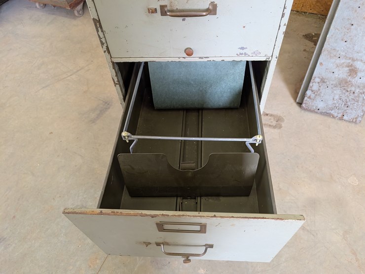 4-drawer-file-cabinet-image-5