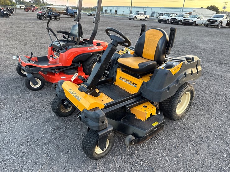 #17368-•-cubcadet-z-force-sx-zero-turn-mower-image-1