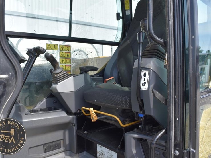 2019-caterpillar-308-cr-image-61