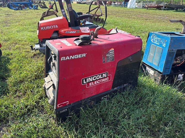 126---lincoln-electric-ranger-225-generator/welder-image-2