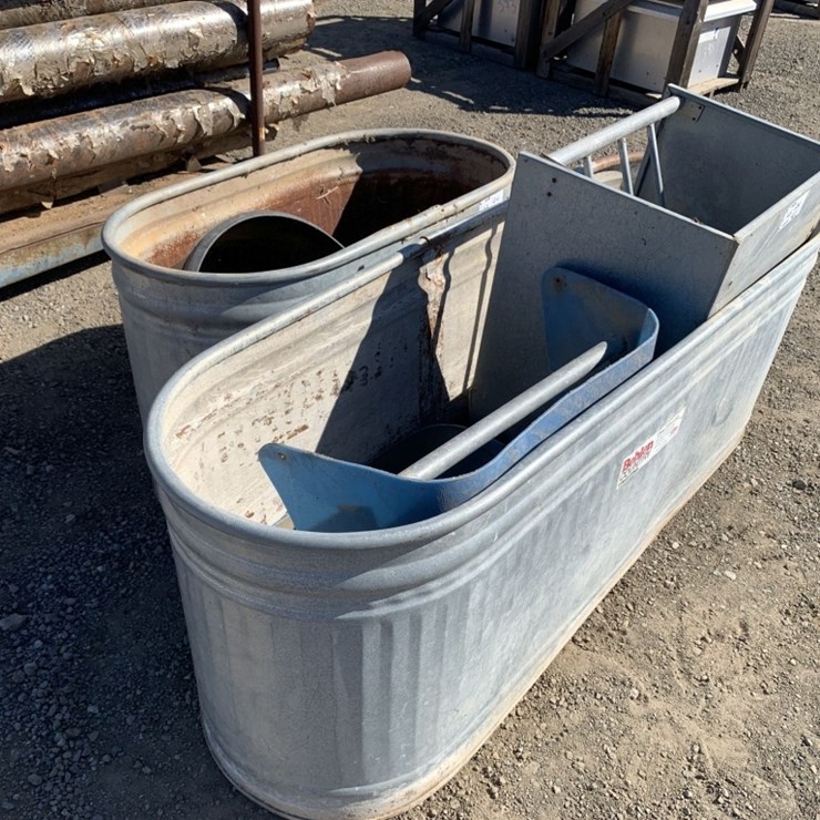 BEHLEN LIVESTOCK TANK
