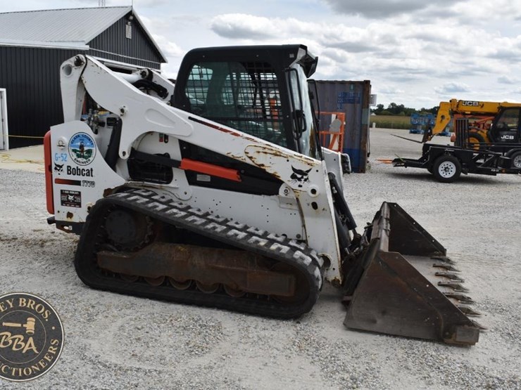 2016-bobcat-t770-image-21