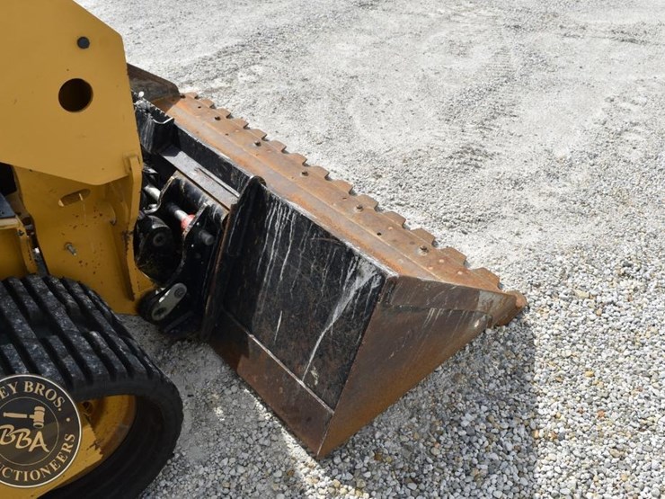 2024-caterpillar-255-image-23
