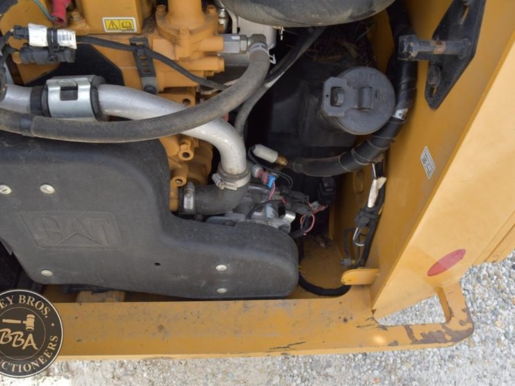 2022-caterpillar-289d3-image-40