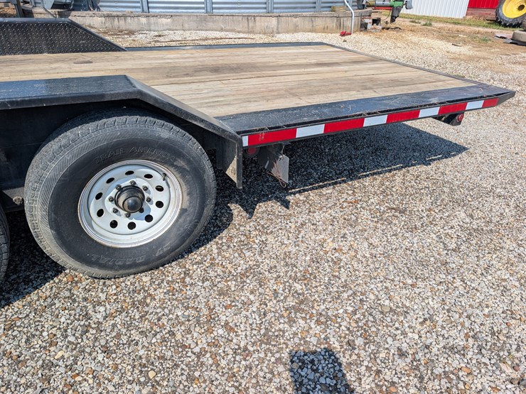 24’-tandem-axle-trailer-image-21