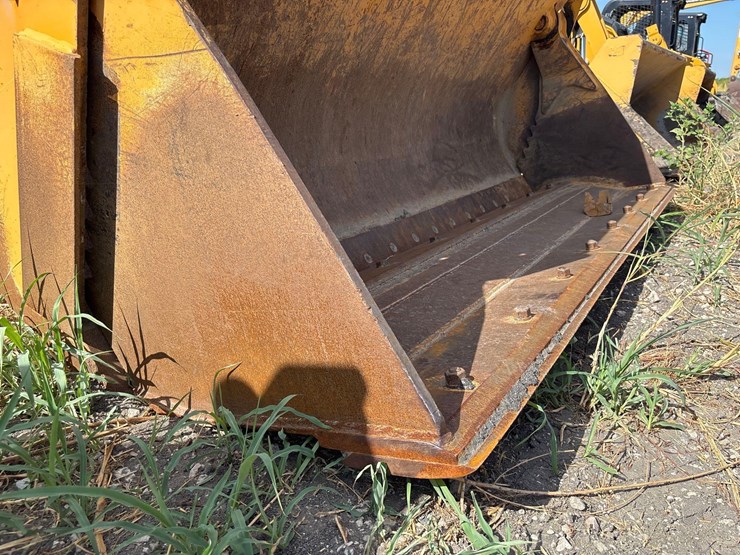 2021-deere-710l-image-13