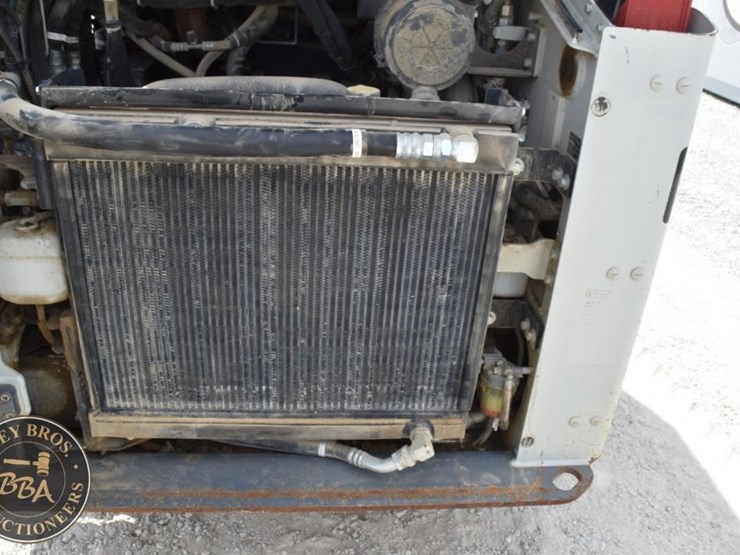 2022-takeuchi-tl10v2-image-41