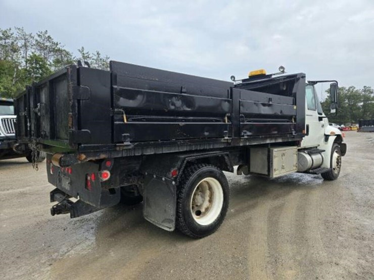 2007-international-durastar-4300-image-4