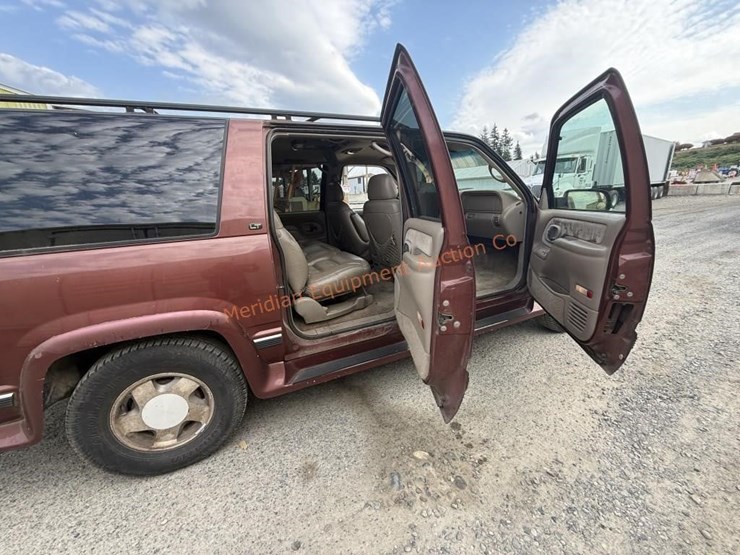1998-chevrolet-suburban-1500-image-22