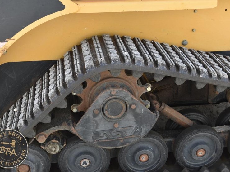 2004-caterpillar-257b-image-35