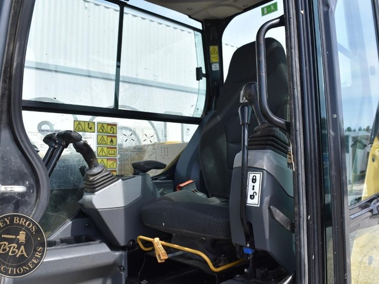 2019-caterpillar-308-cr-image-60