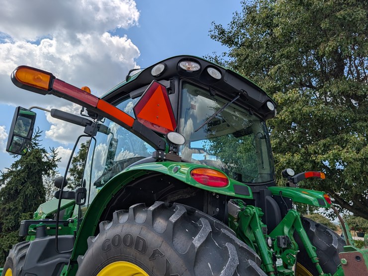 2015-john-deere-6175r-image-31
