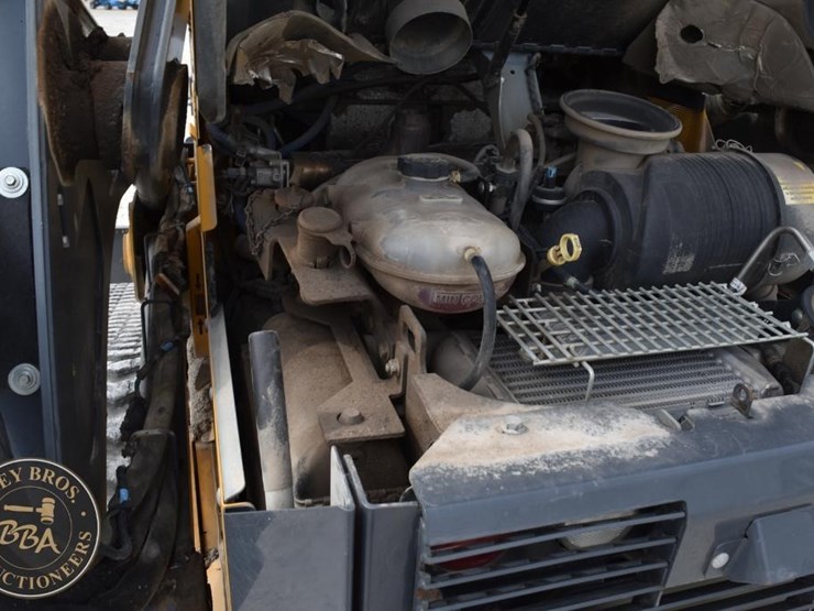 deere-333g-image-36