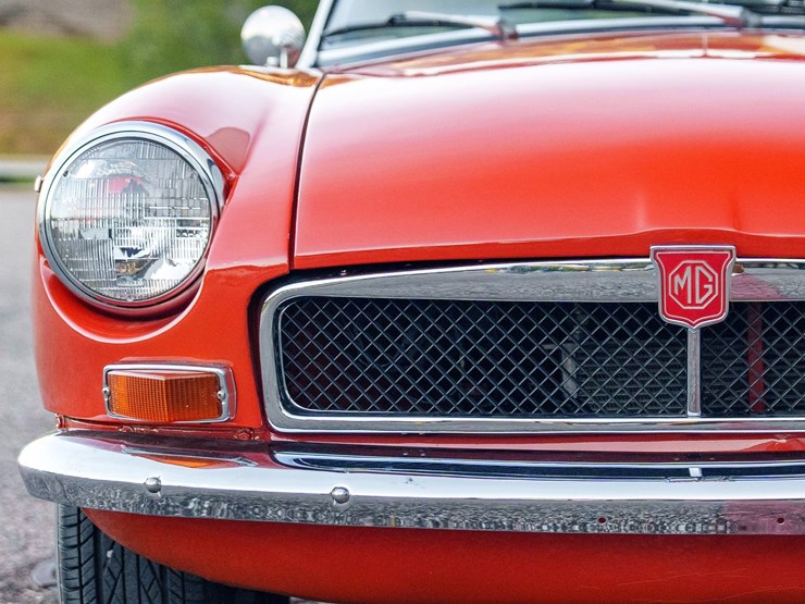 #1069-•-offered-at-no-reserve-|-1973-mg-mgb-mark-lll-convertible-image-49