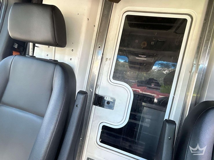 2010-mercedes-benz-sprinter-4500-image-20