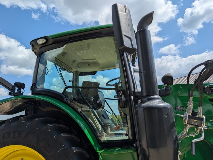 2015-john-deere-6175r-image-49